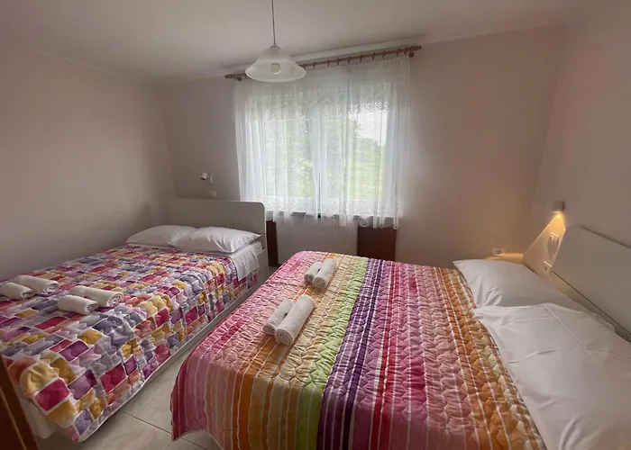 Apartma Pri Cesarjevih