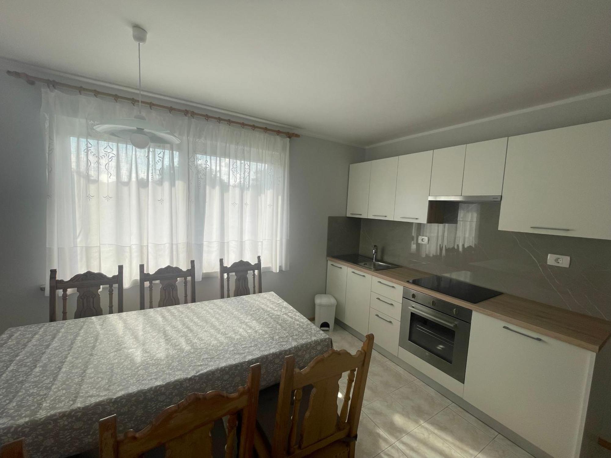 Apartma Pri Cesarjevih * Sežana