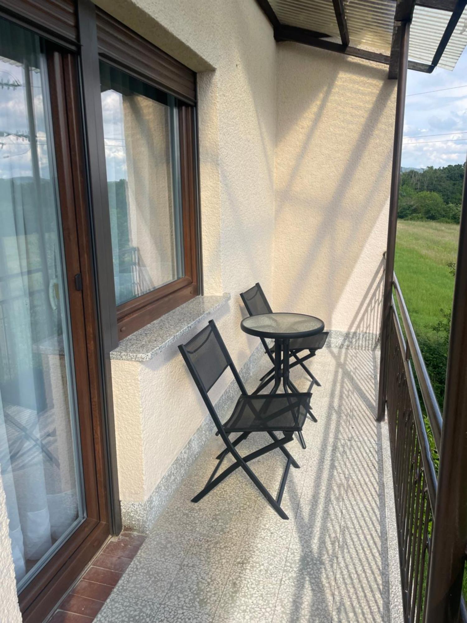 Apartment Apartma Pri Cesarjevih Sezana